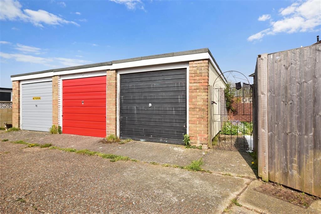 Binstead Lodge Road, , Binstead, Ryde, Isle of Wight 3 bed £200,000