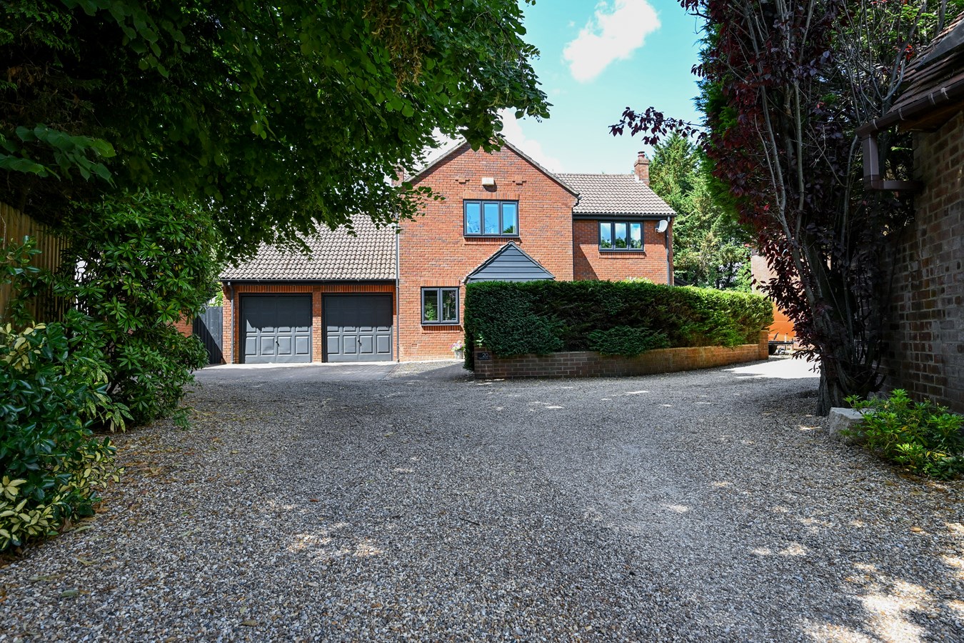 Avon Park, Ringwood, BH24