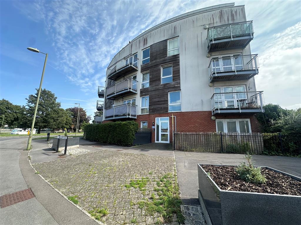 Mallory Road, Basingstoke, RG24