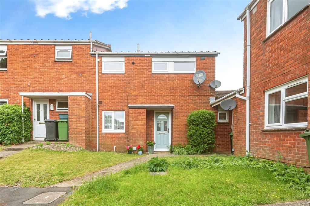 Verdi Close, Basingstoke, RG22