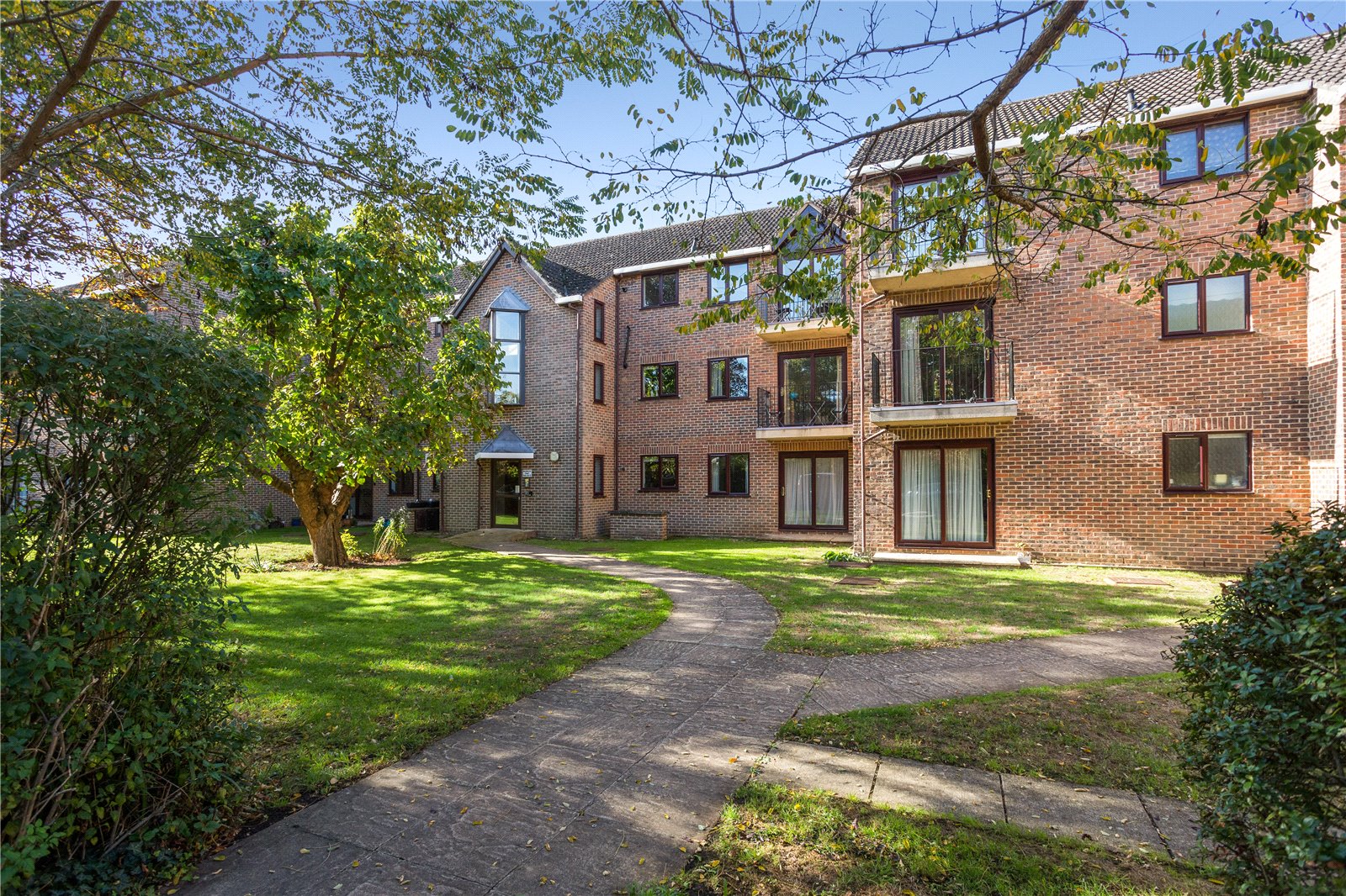 Dorchester Court, Ferry Pool Road, Oxford, Oxfordshire, OX2
