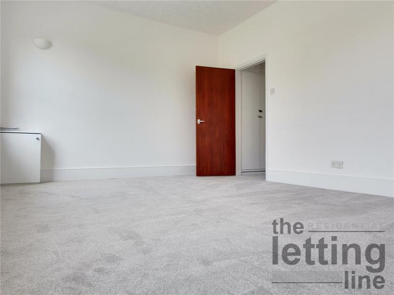 Main Avenue, Enfield, Middlesex, EN1