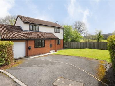 St. Austell Close - A stunning detached home in a prime location