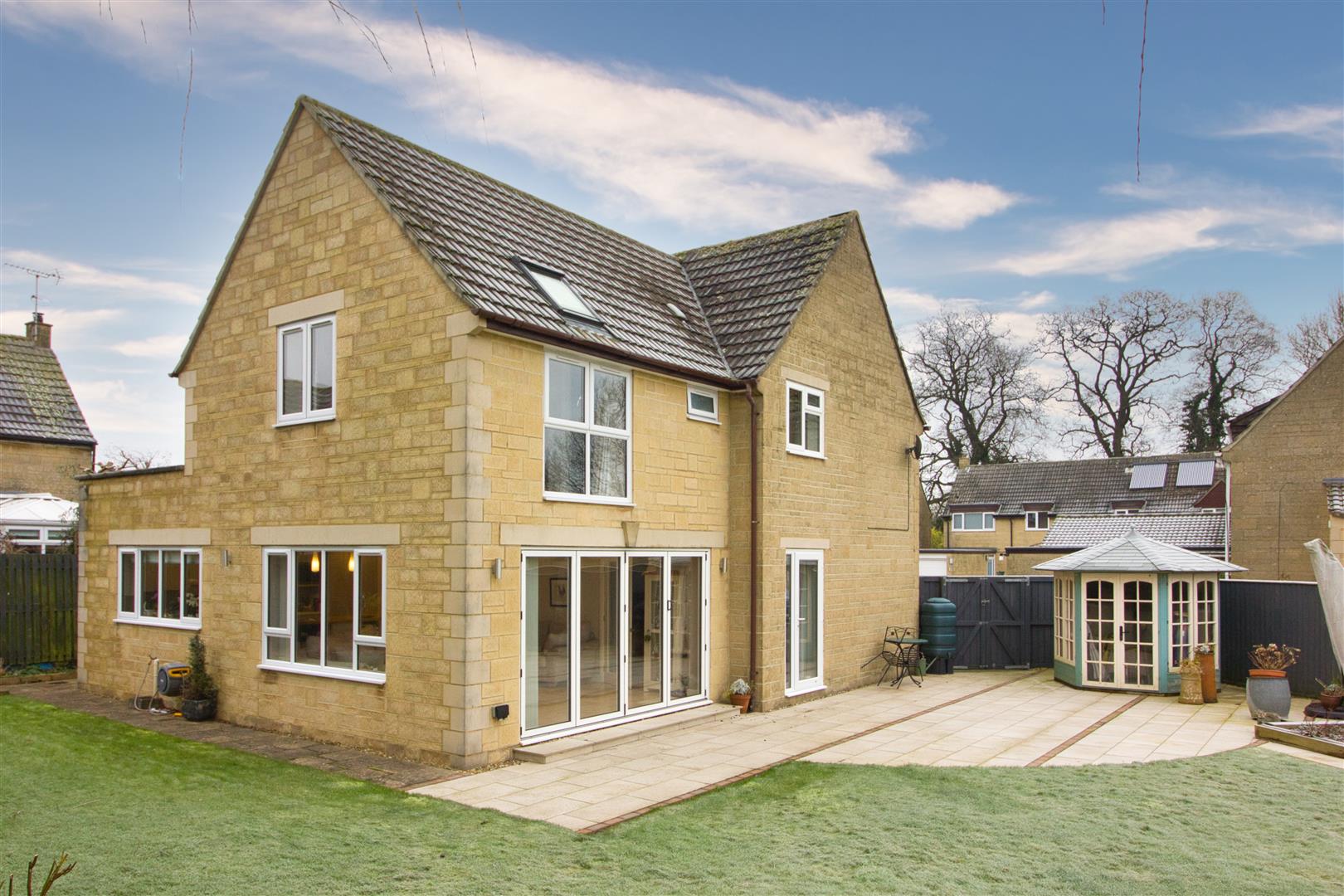 9 Monks Park, Milbourne, Malmesbury