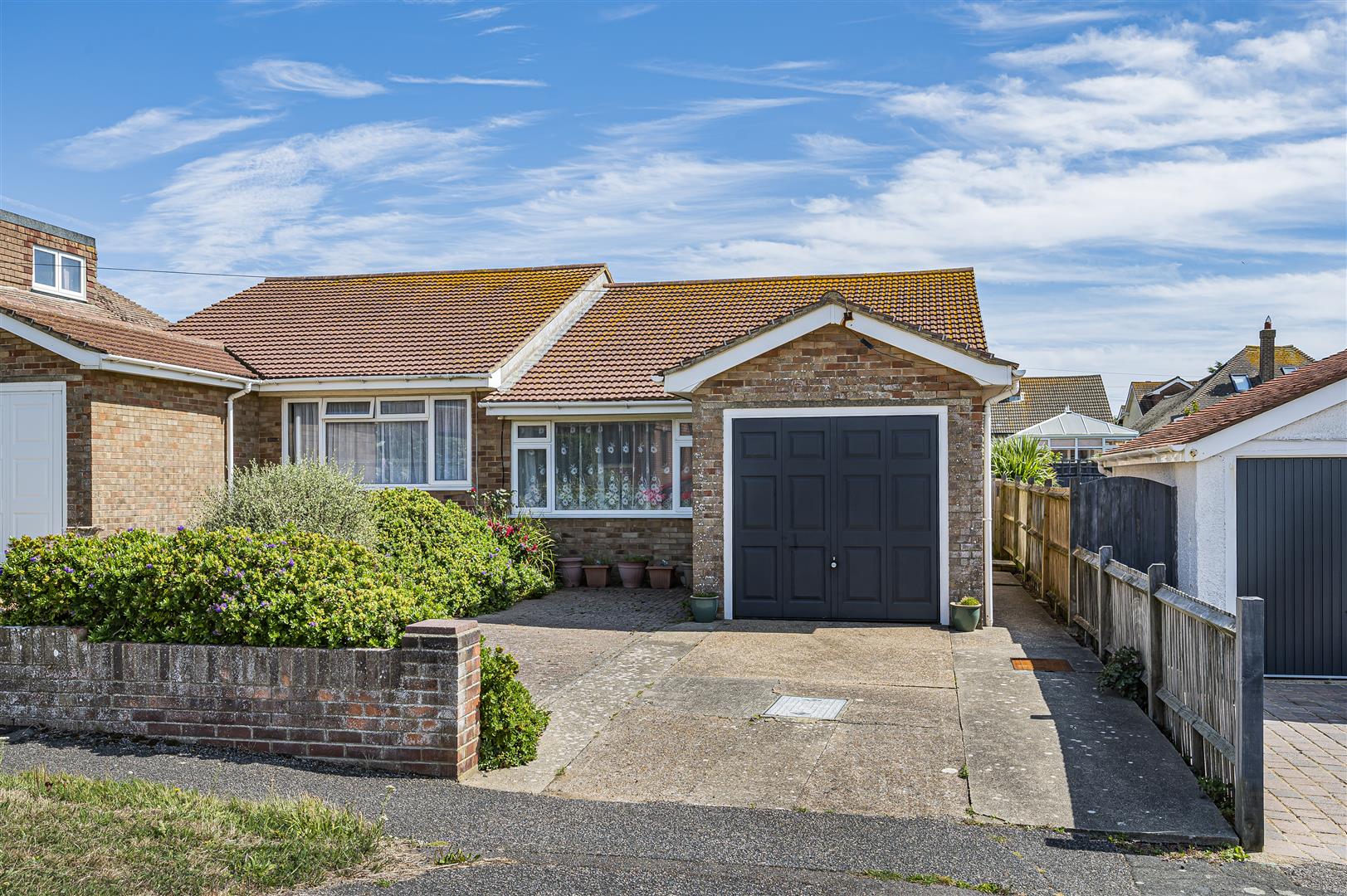 Piddinghoe Avenue, Peacehaven