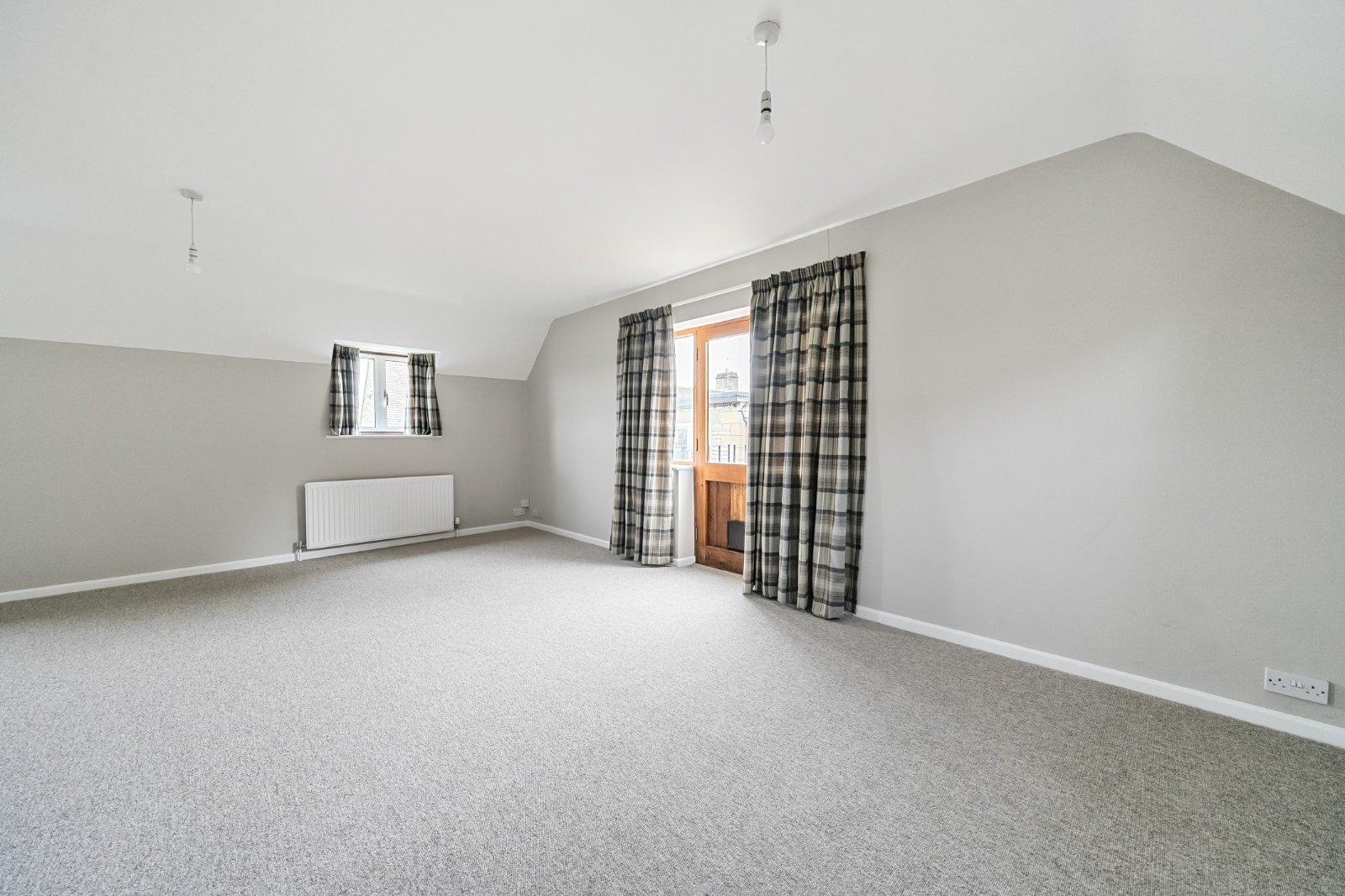 Cheltenham Road, Cirencester, Gloucestershire, GL7