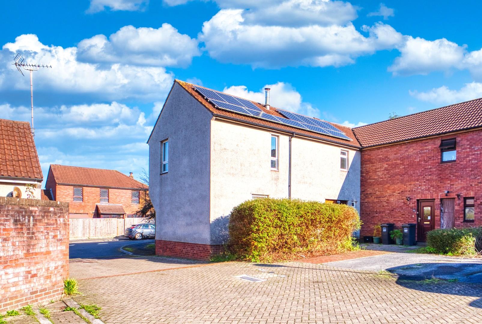 Three bedroom family home, situated in a quiet cul-de-sac within the popular village of Cogresbury