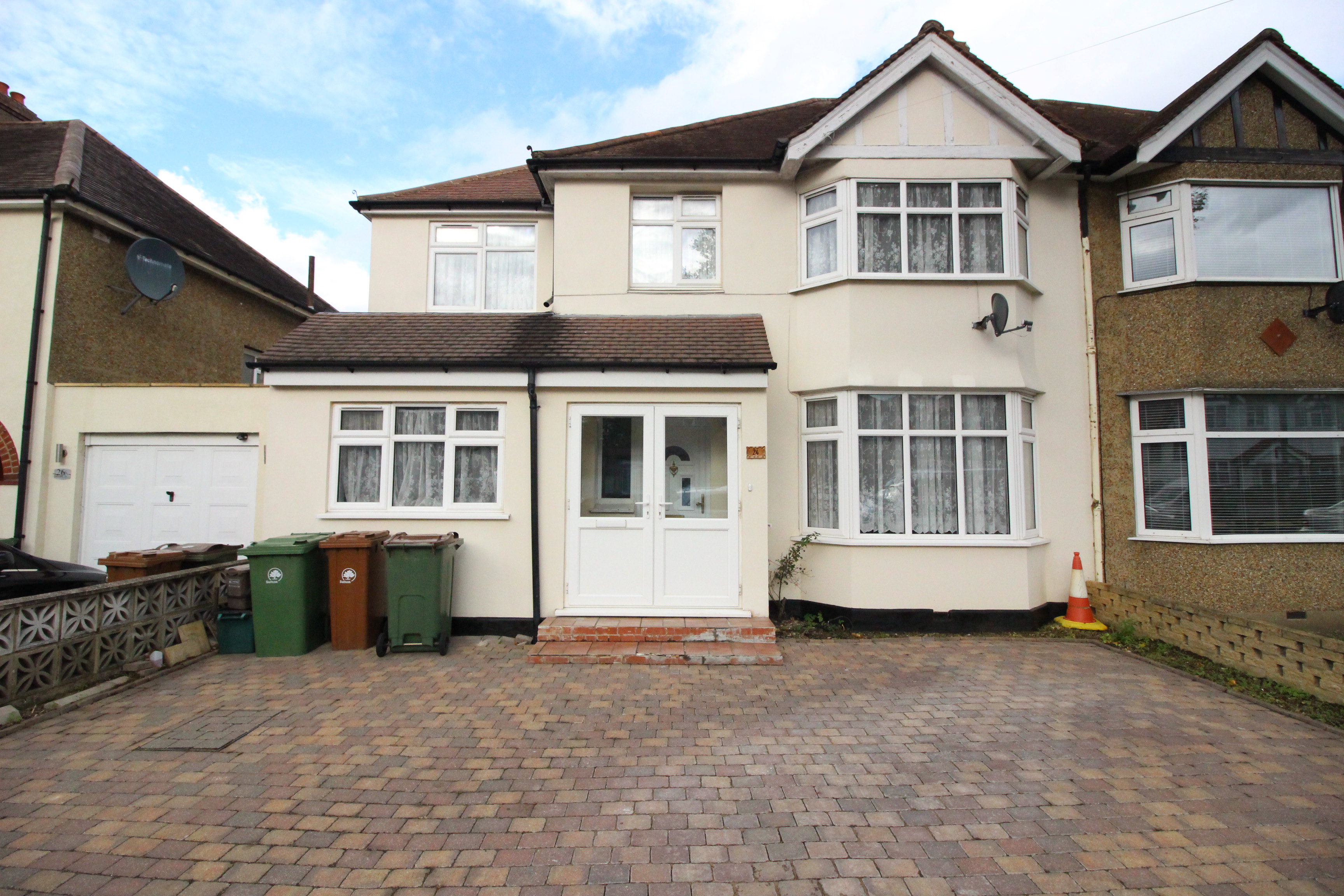 Courtenay Road, Worcester Park KT4