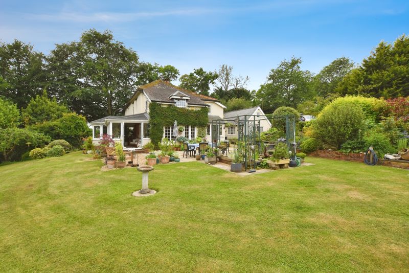 Mount Pleasant, Porton                                ***video Tour***