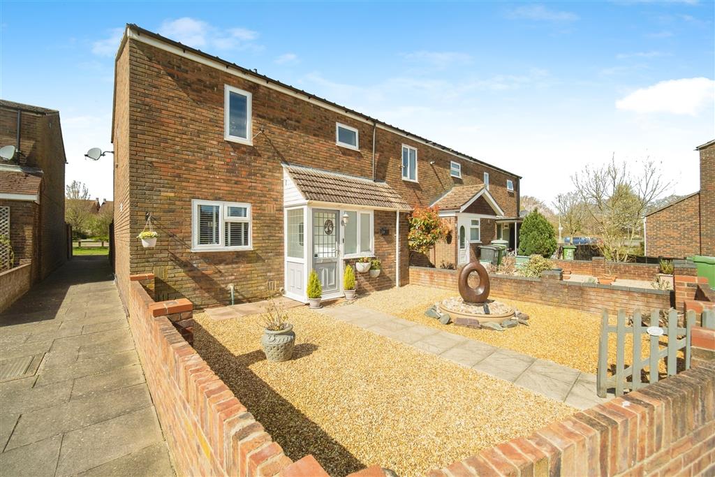 Tasmania Close, Basingstoke, RG24