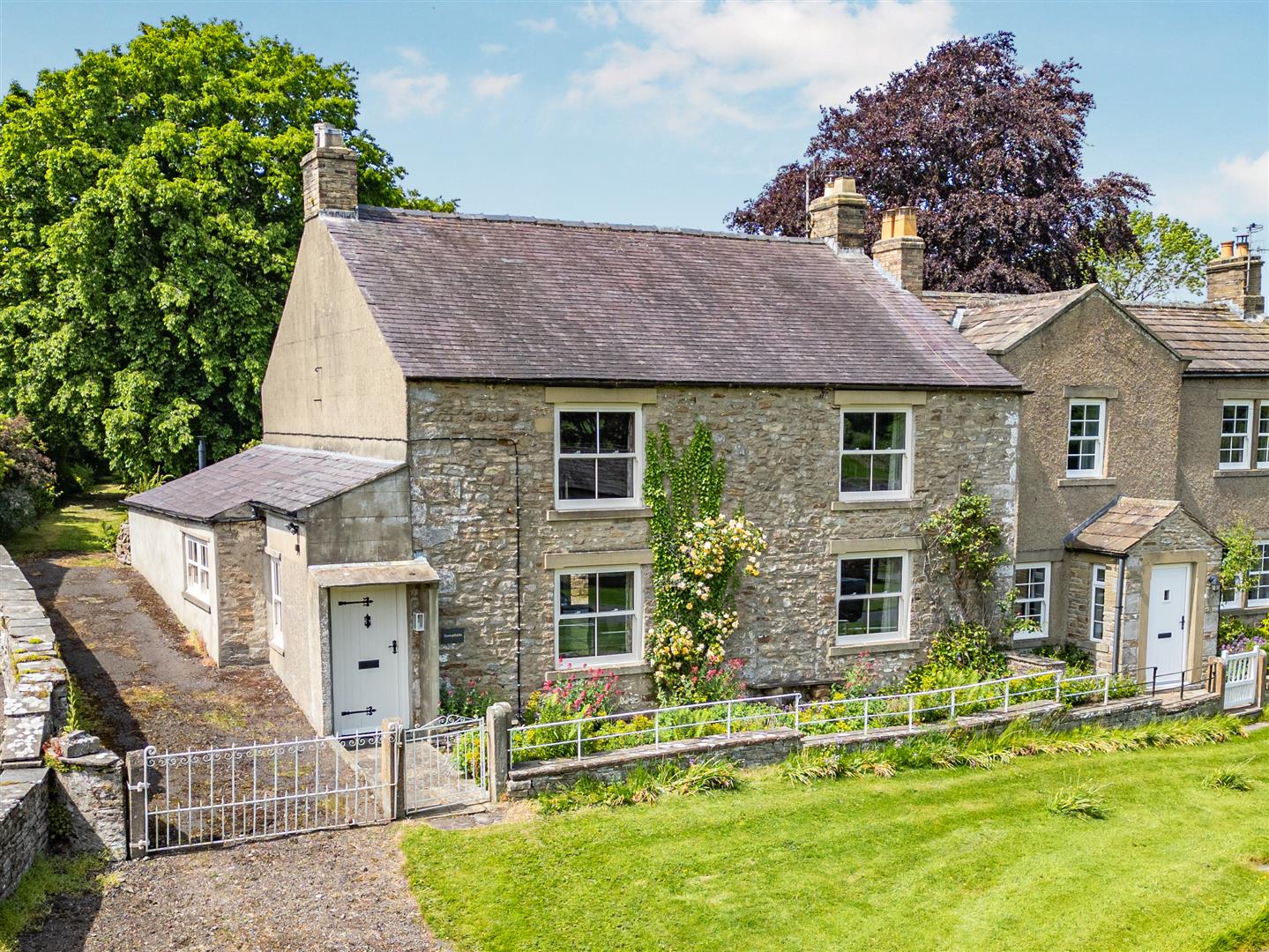 Sheepfolds, West Burton, Leyburn DL8 4JY