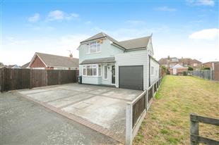 Colchester Road, Holland-On-Sea, Clacton-On-Sea, CO15