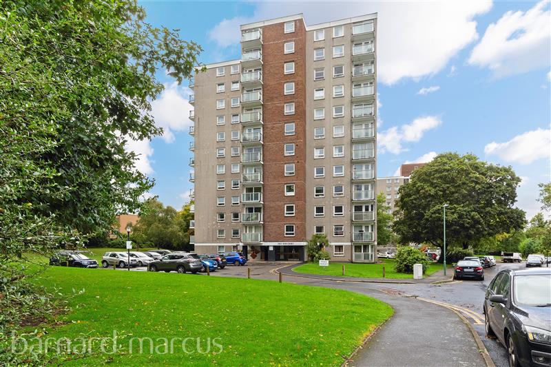 Basinghall Gardens, Sutton, SM2