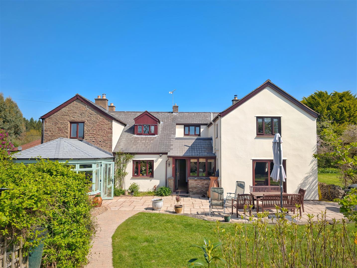 Holly Tree Place, Oldcroft, Lydney