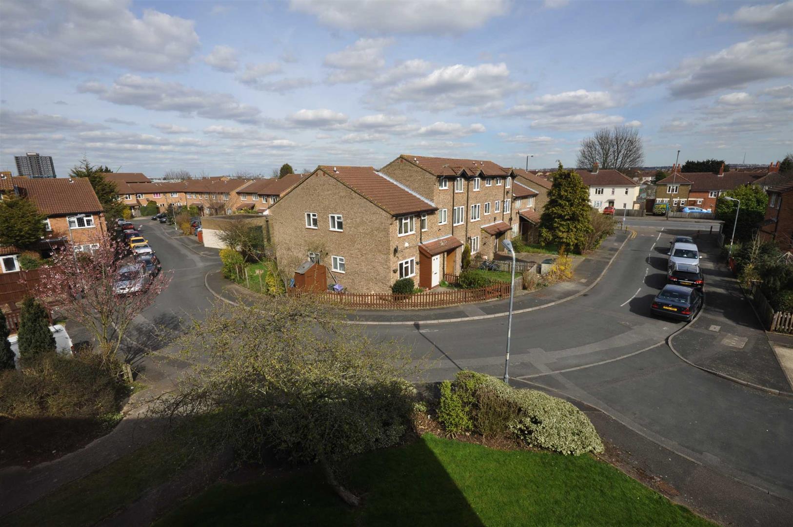 Brangwyn Crescent, Colliers Wood