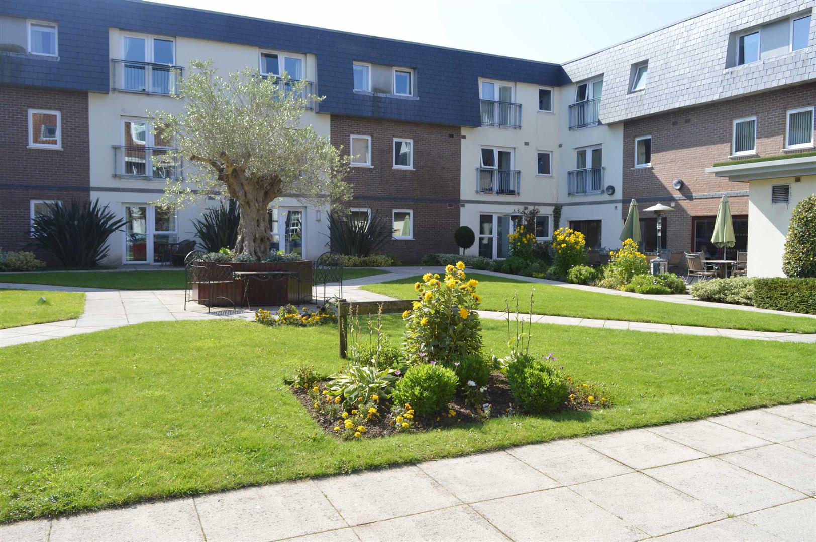 Willow Court, Clyne Common, Swansea