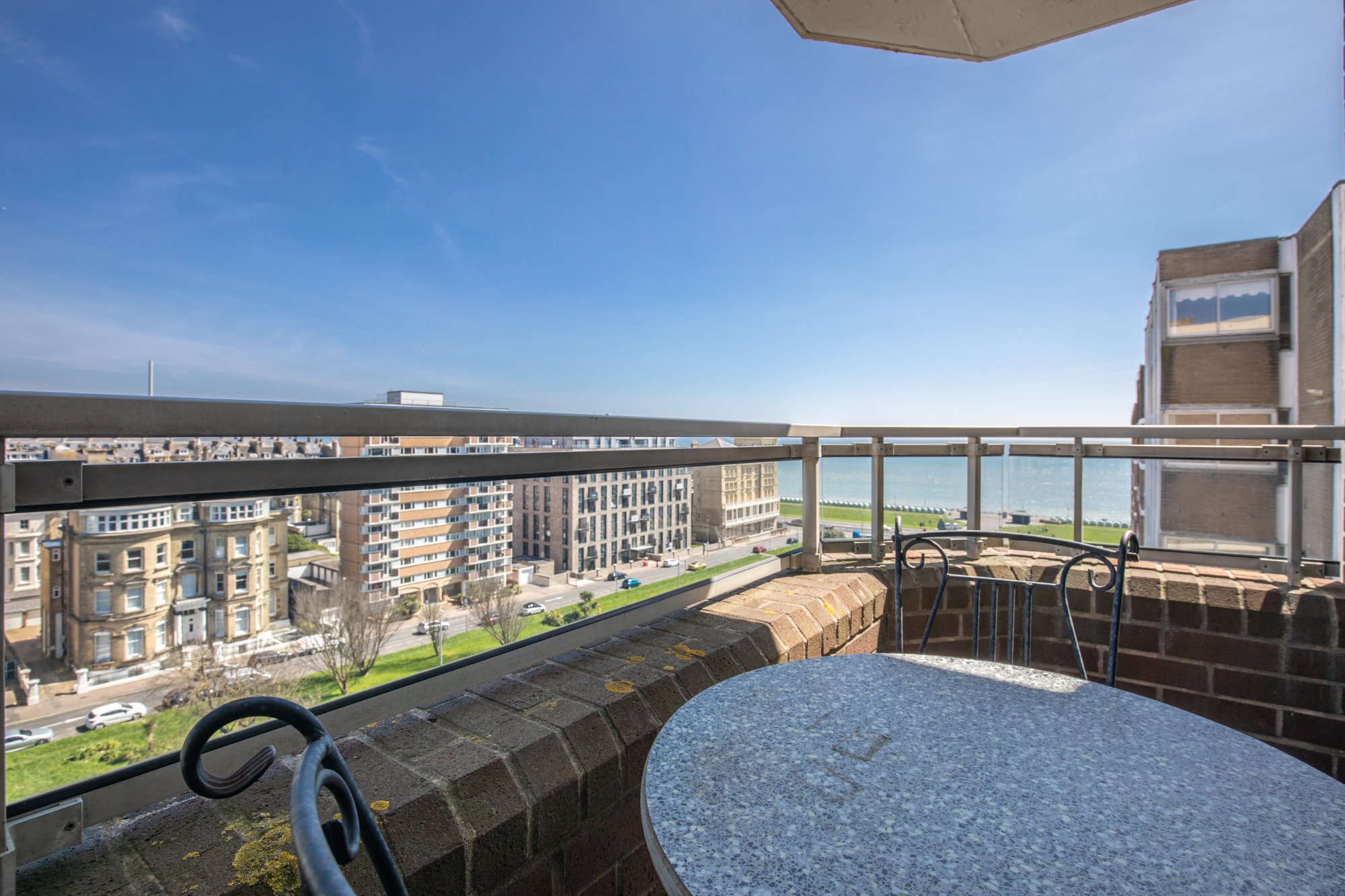 Grand Avenue, Hove, BN3 2NG