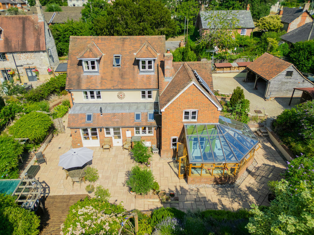 High Street, Bulford                   ***video Tour***