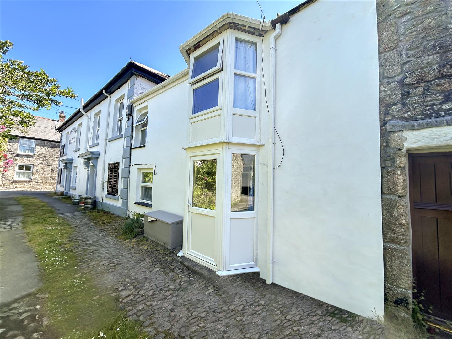 Gorgeous Three Bedroom Cottage.  Constantine