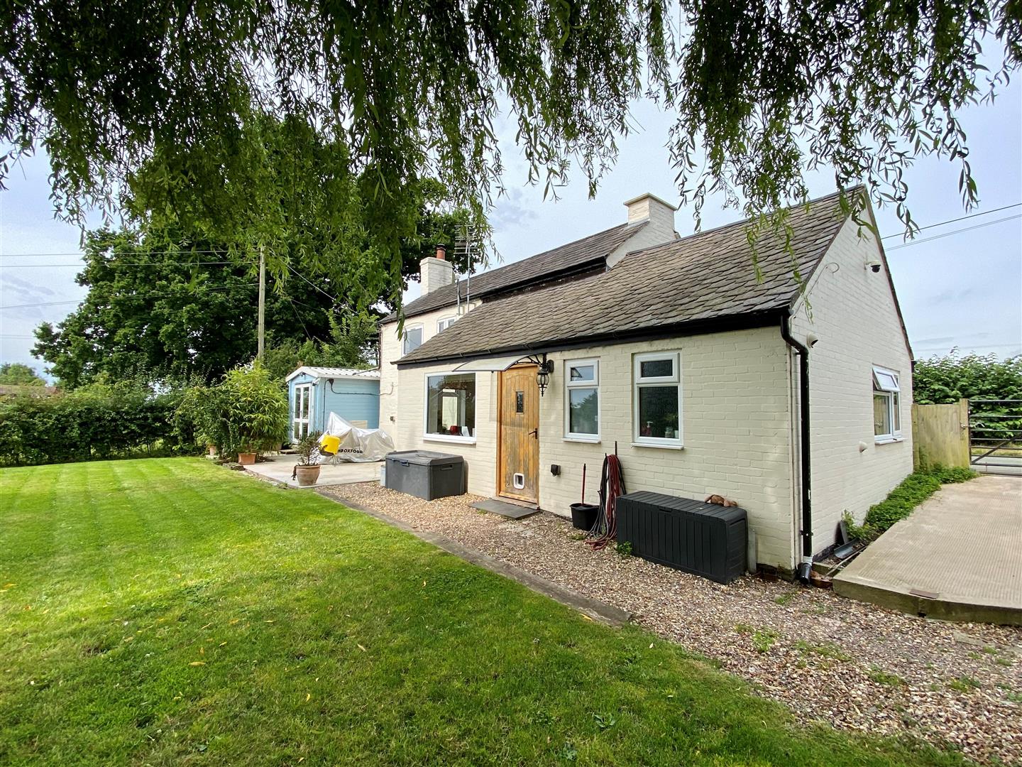 Lower Frankton, Oswestry, SY11 4PB