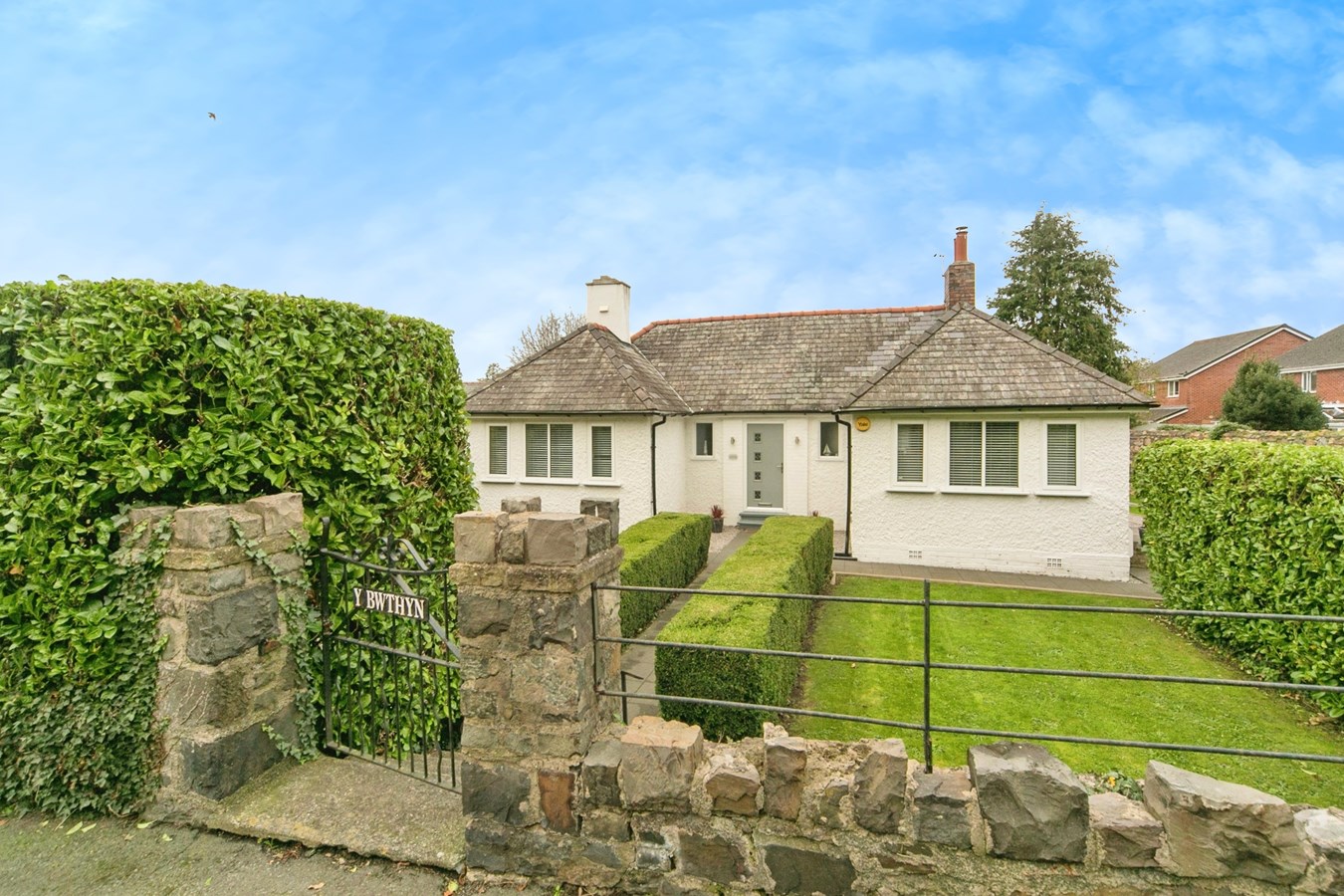 Whinacres, Conwy, LL32