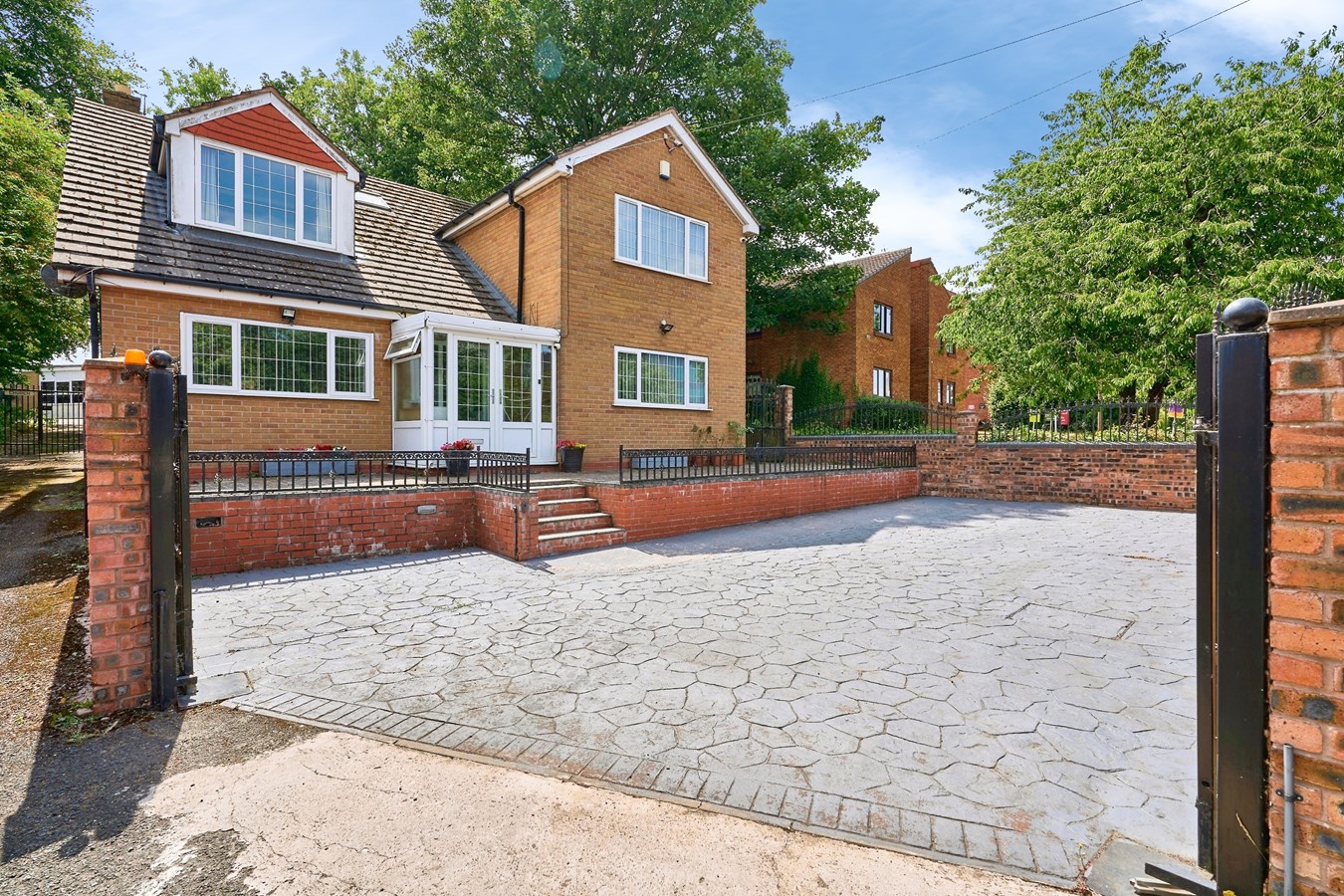 Parkfield Road, Wolverhampton, WV4