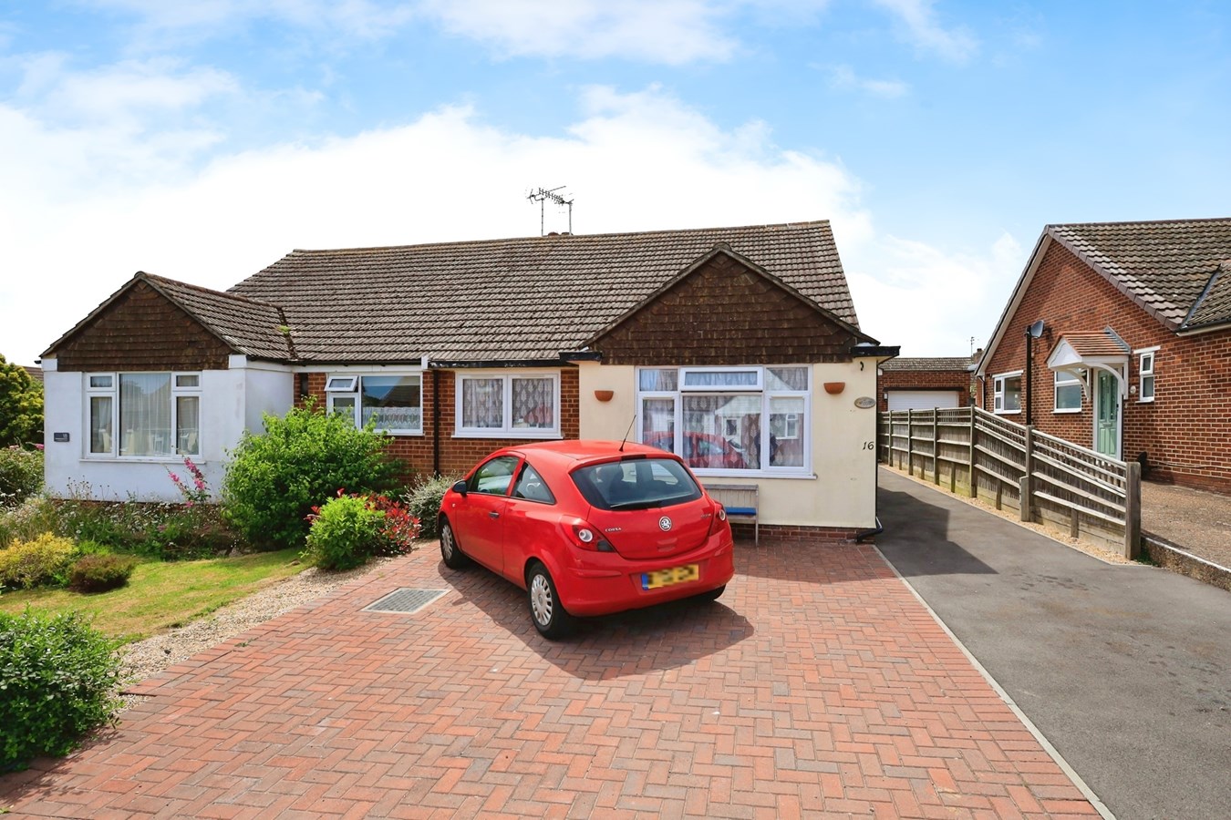 Oakleaf Drive, Polegate, BN26