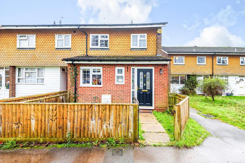 Bellingham Walk, Emmer Green, Reading, RG4