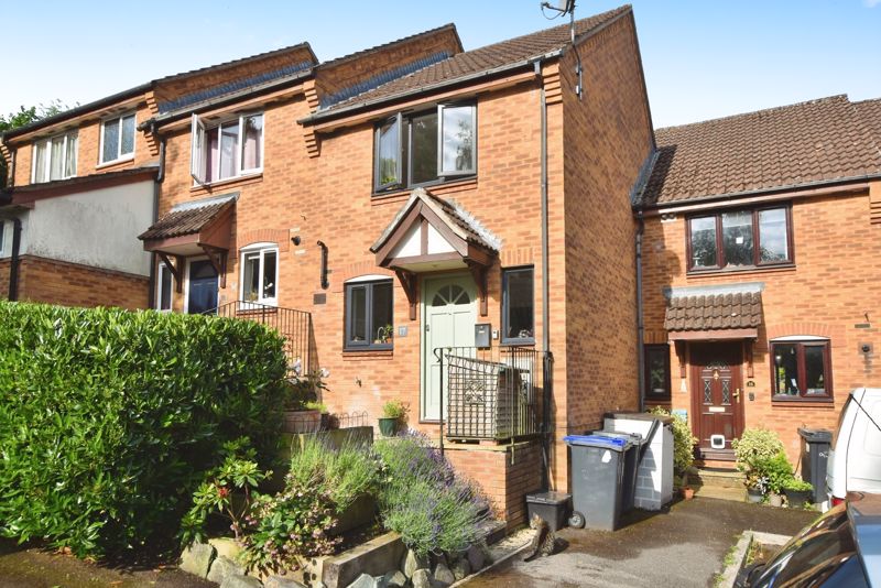 The Sandringhams, Whaddon ***video Tour***