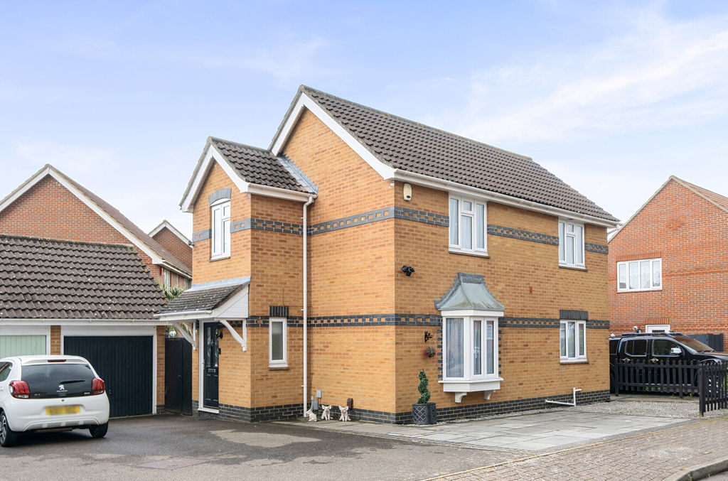 Poplar Close, South Ockendon