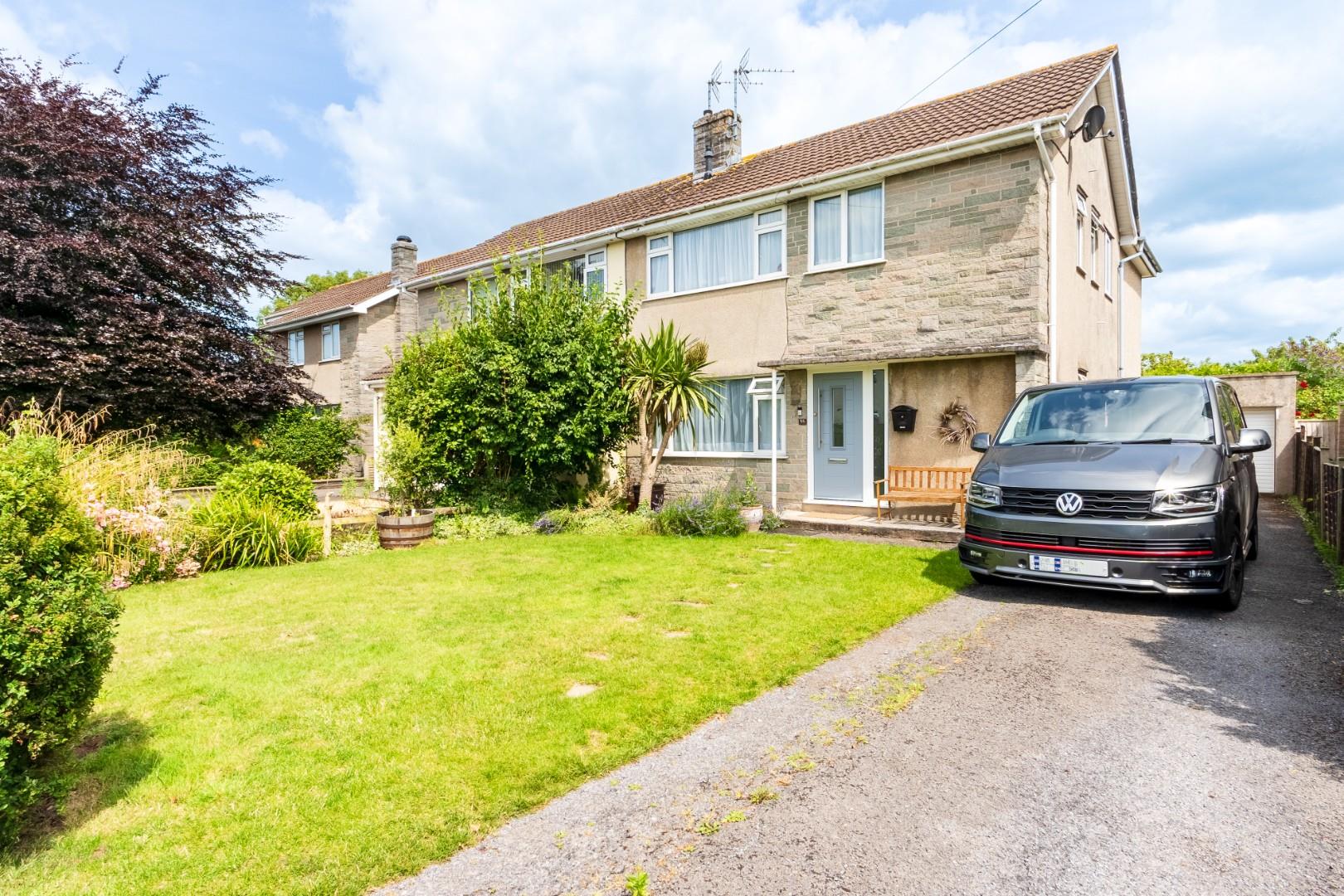 Four bedroom family home on the popular Park Road in the village of Congresbury