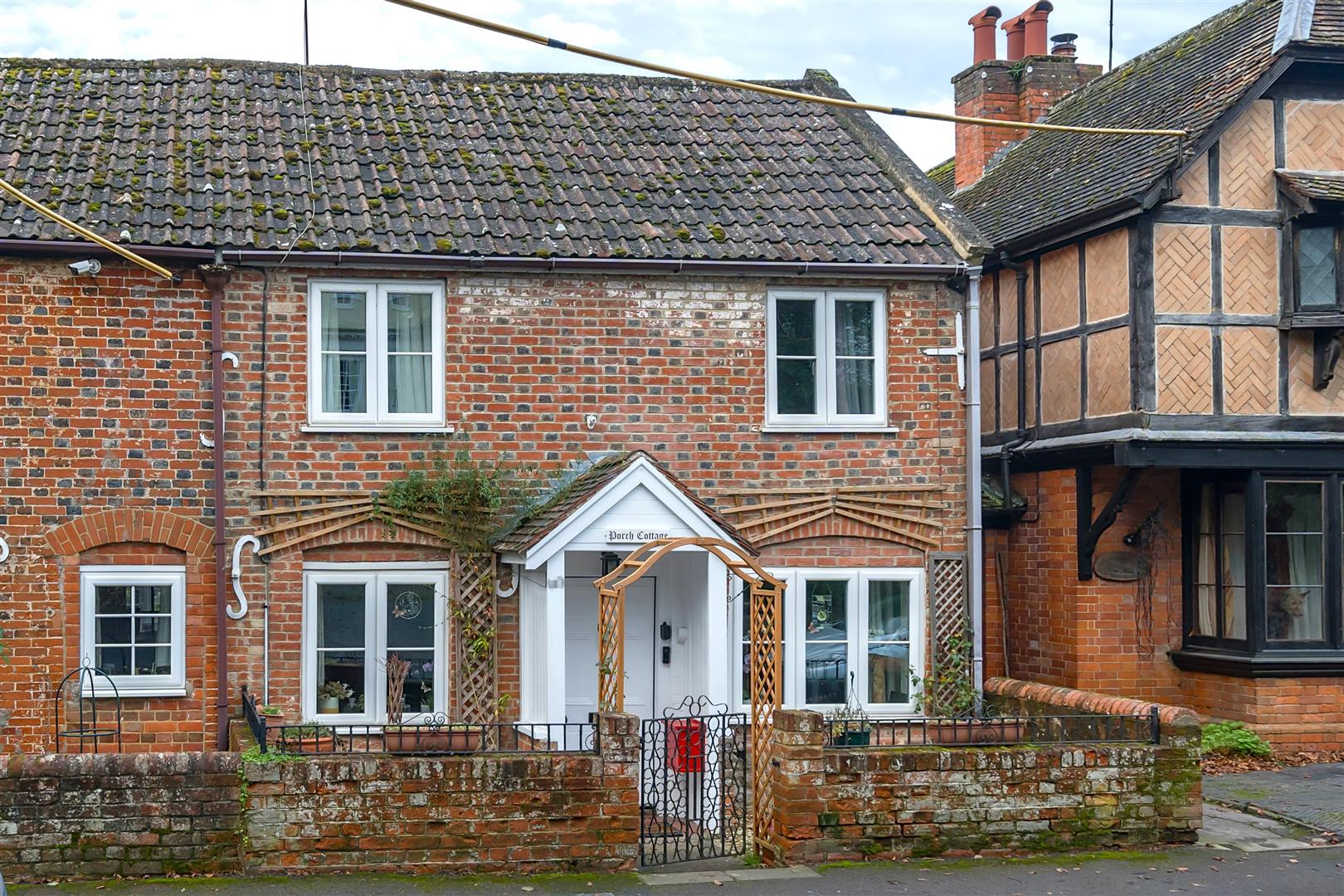 High Street, Worton