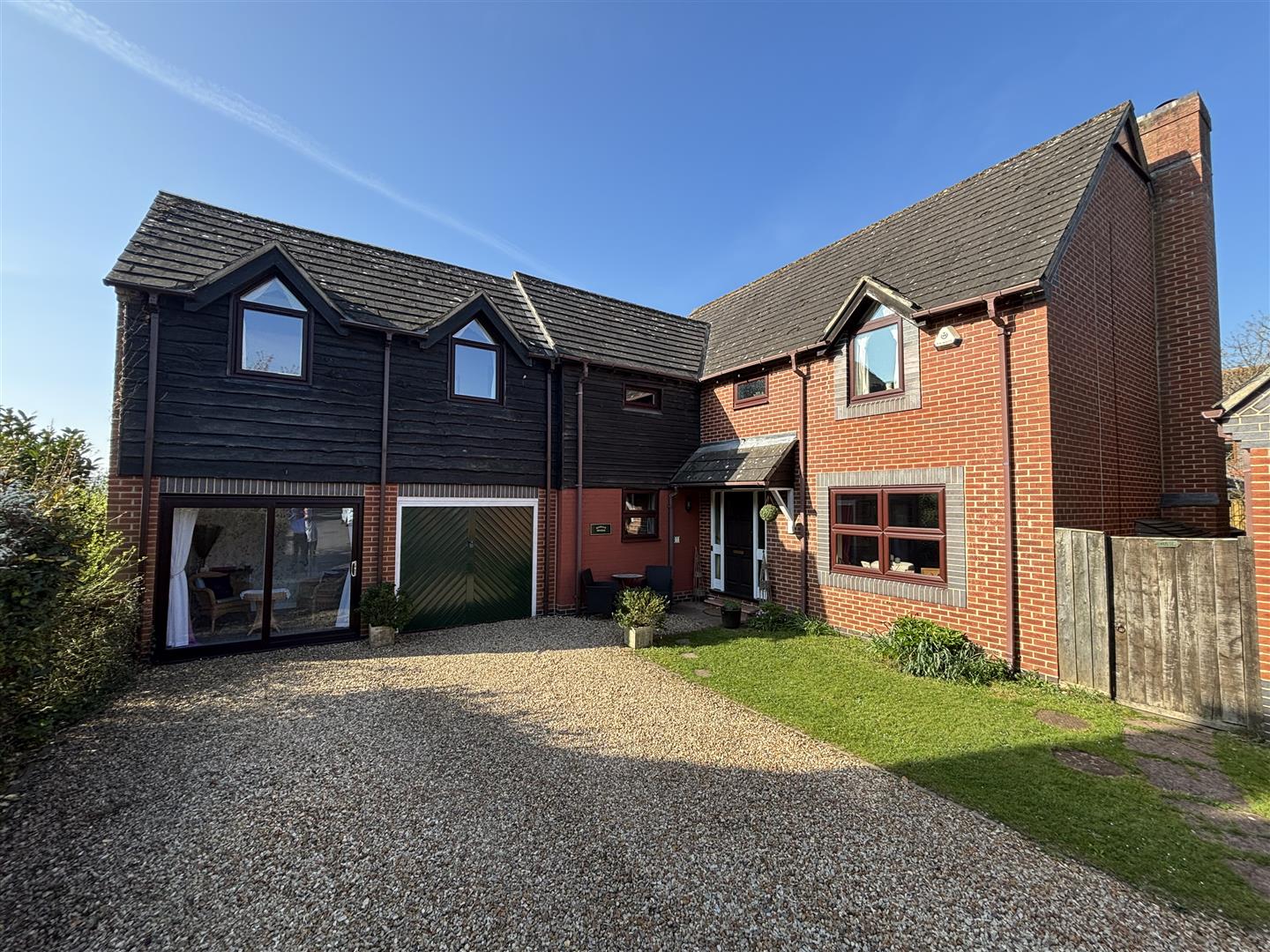 Cedar Close, Devizes, Worton