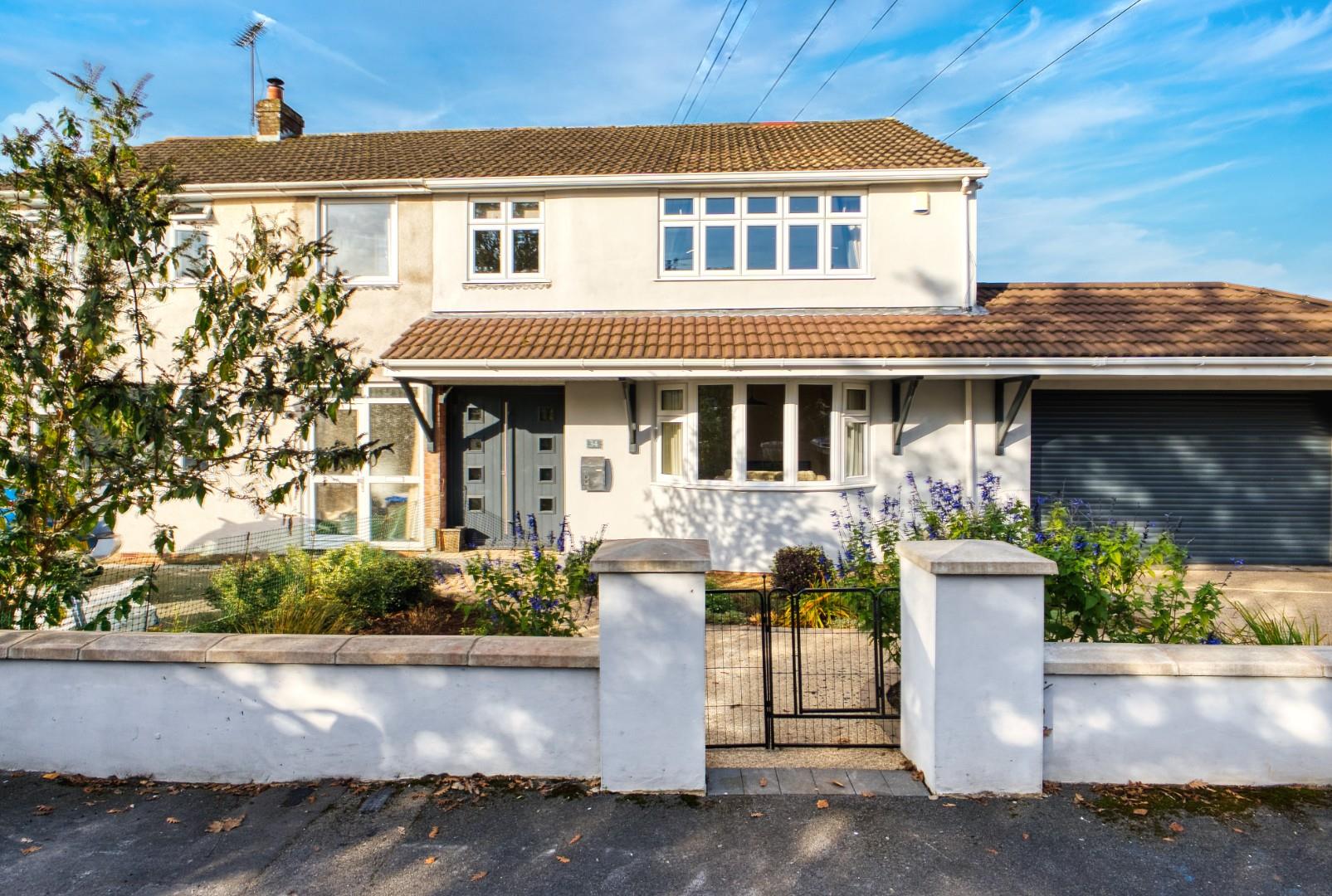 Modern open plan family home in the heart of Cleeve