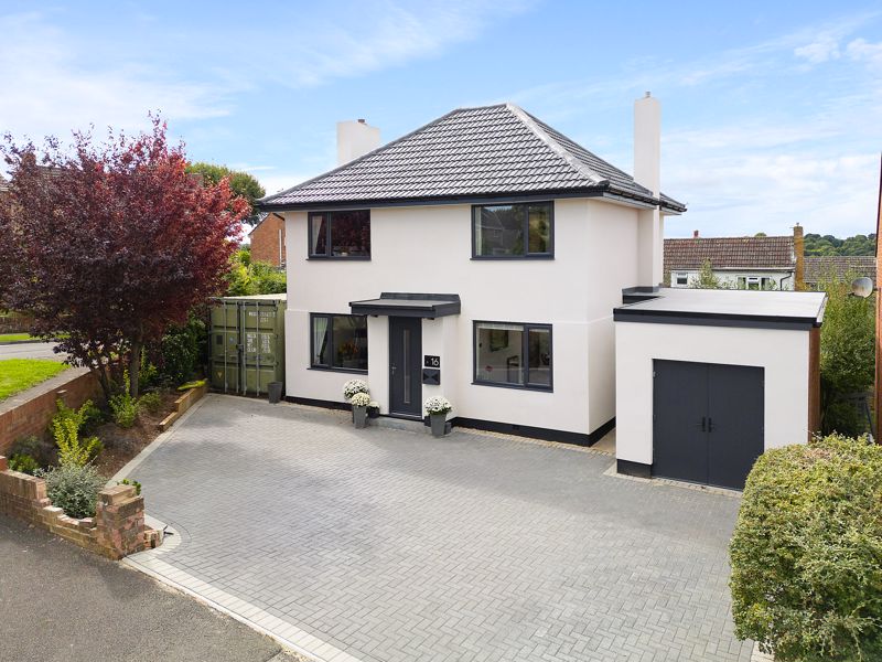 Paddock Way, Salisbury                                                                    ***video Tour***