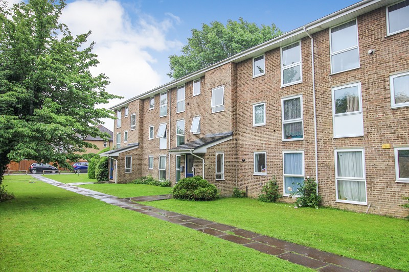Carlton Court, Sarel Way, Horley, Surrey. RH6 8EZ