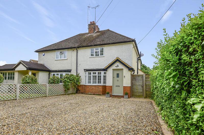 Rushmere Cottages, Colemans Moor Road, Woodley, Reading, RG5