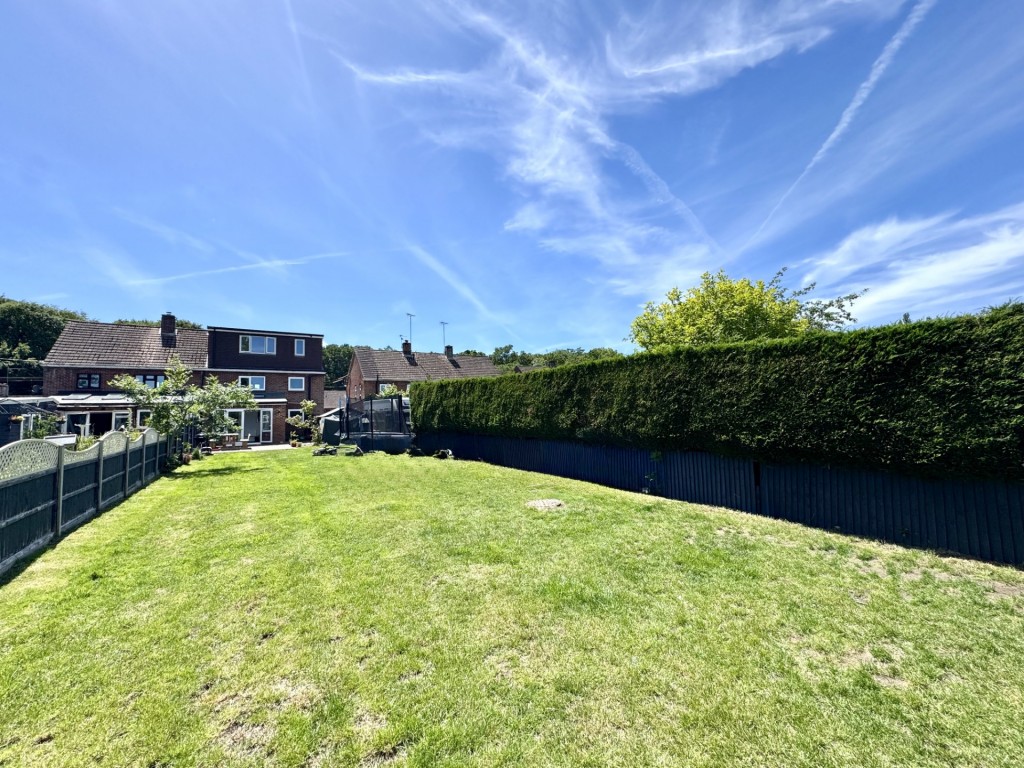 Weir Road, Hartley Wintney