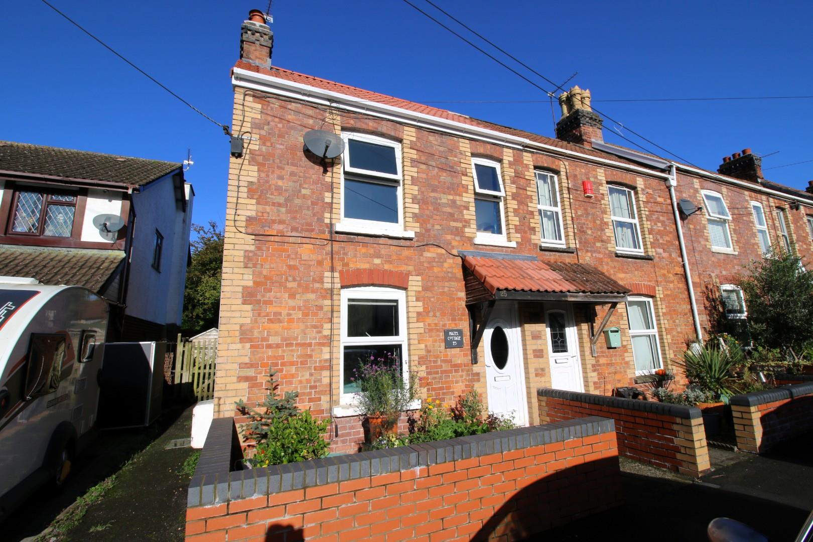 Beautiful Victorian home within walking distance of Yatton's mainline railway station