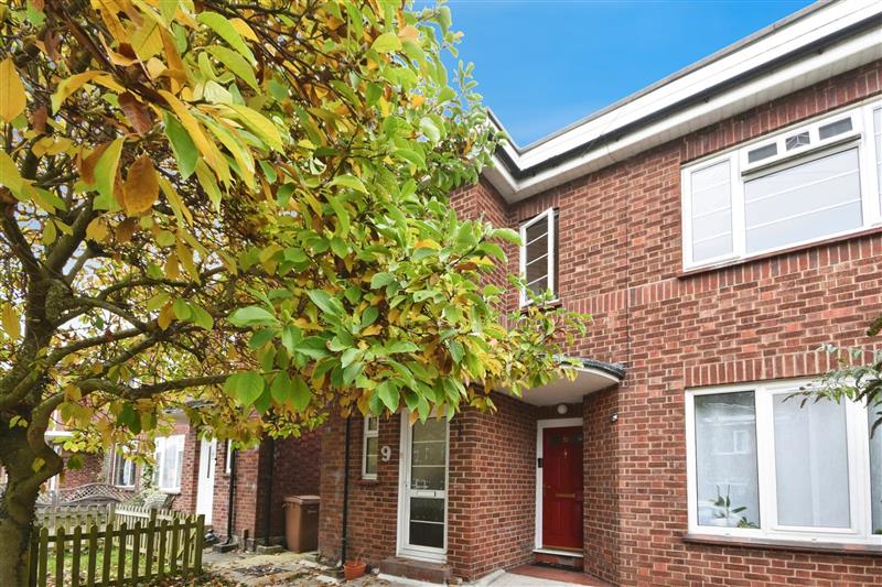 Shrublands Close, Chelmsford, CM2