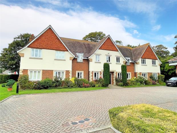 Cleeves Court, Cleeves Way, Rustington, BN16
