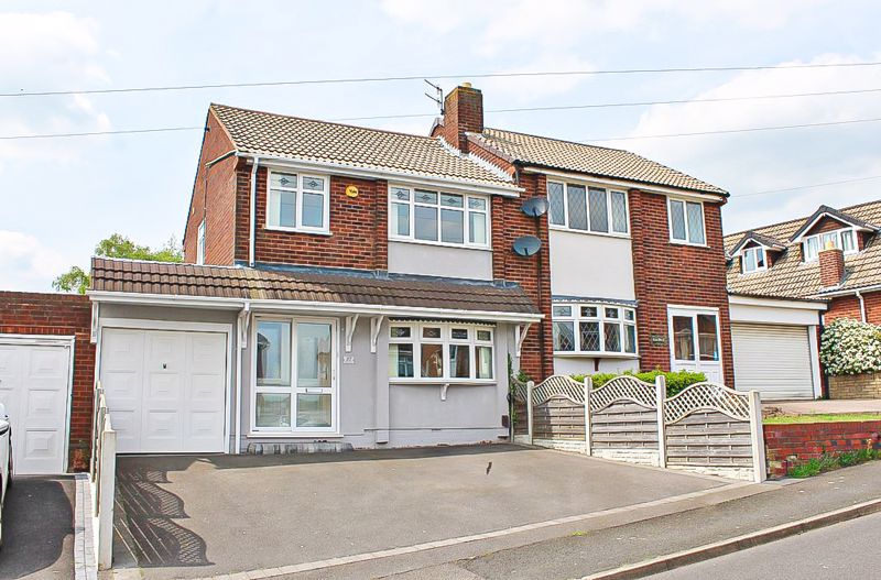 Ruskin Avenue, The Straits, Dy3 3dn