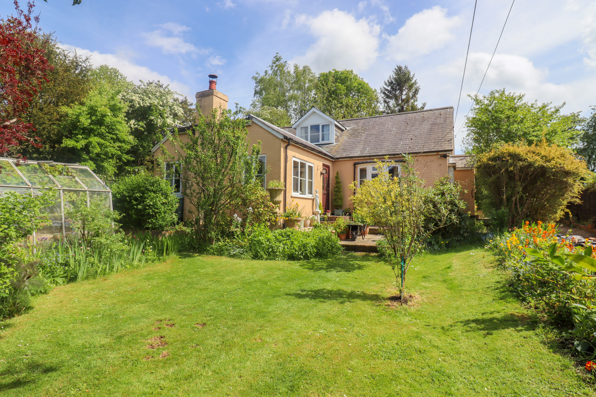 Hillview Cottage, Winchester Road, Ropley, Alresford SO24