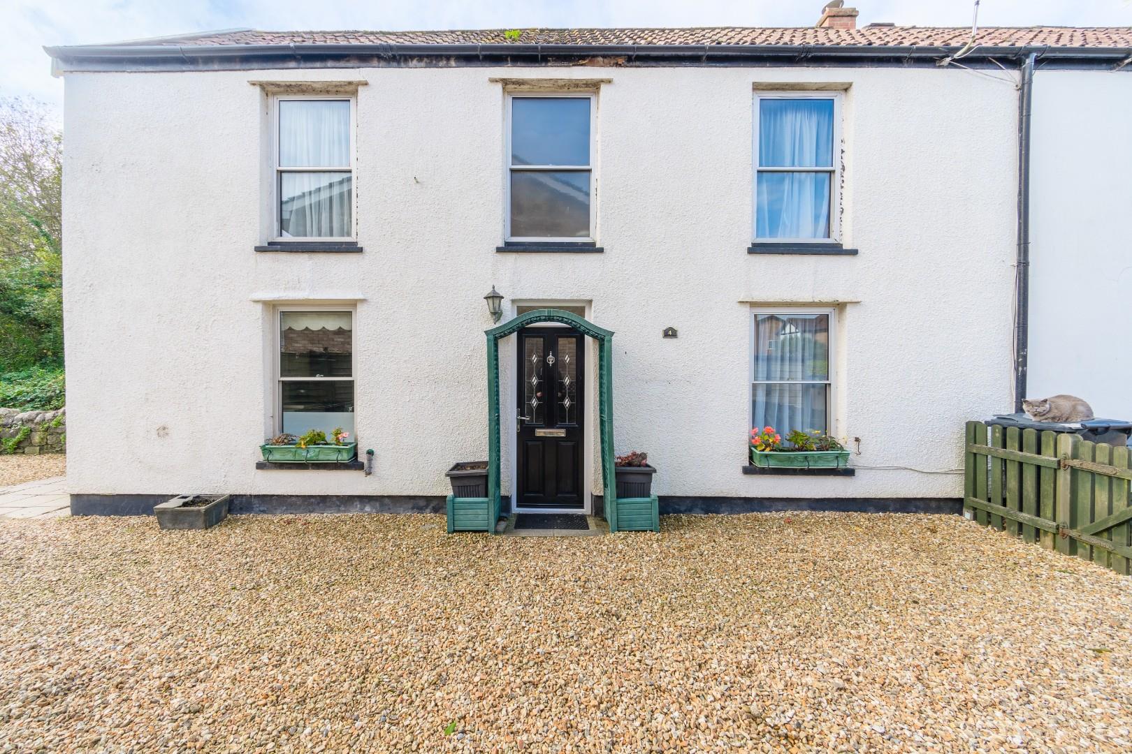 Beautiful double fronted semi-detached cottage, ideally situated for access to Yatton's main line railway station