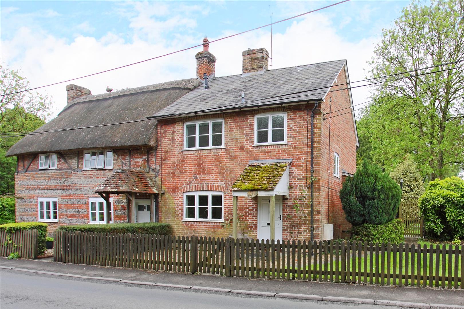 Mill Cottages, Winterbourne Gunner, Salisbury
