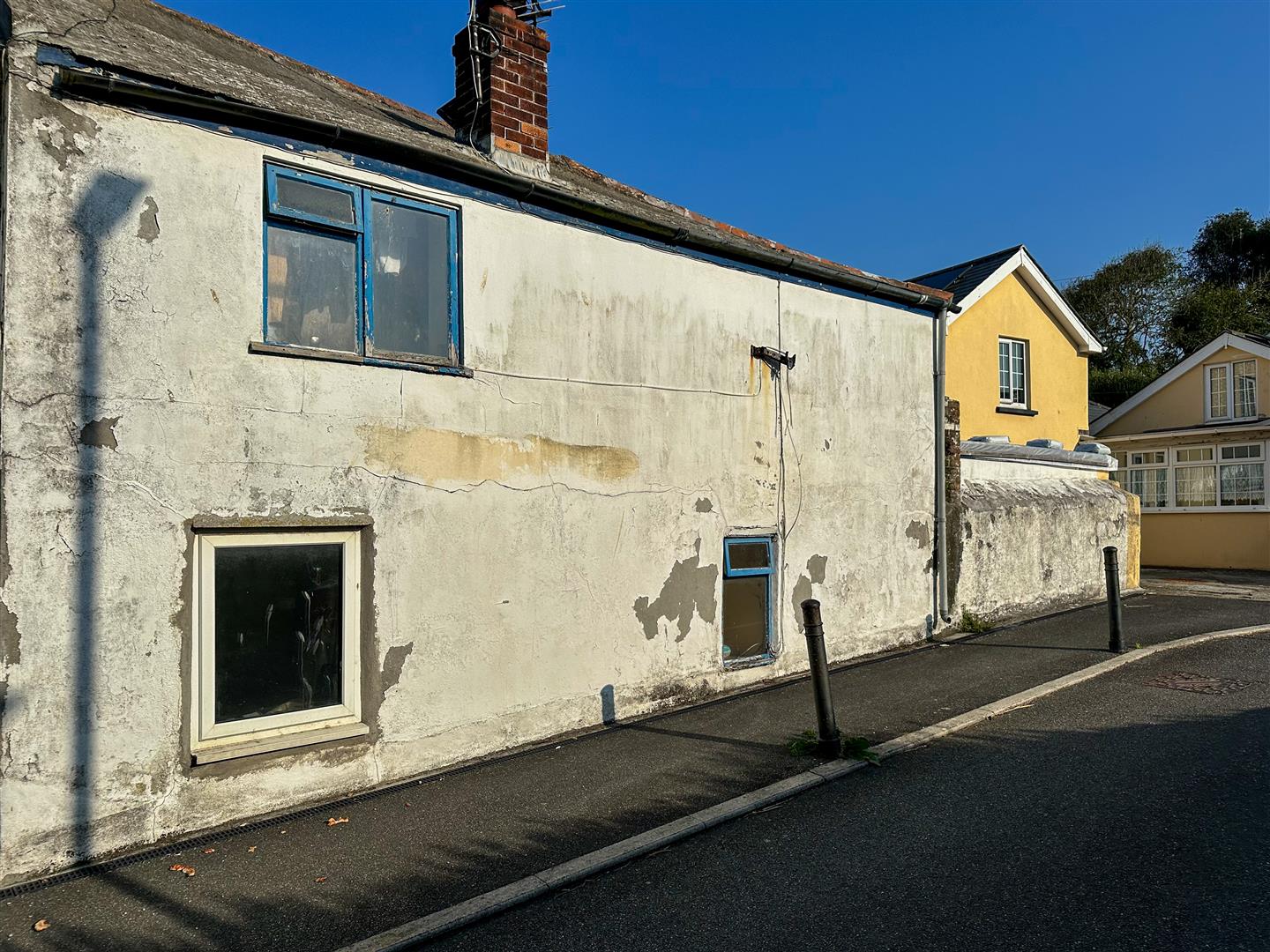 Cottage With Potential, Porthleven