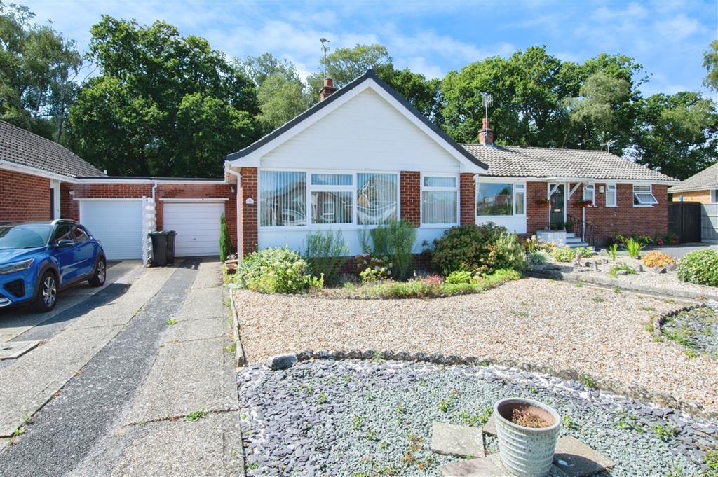 Pennington Road, West Moors, Ferndown, BH22