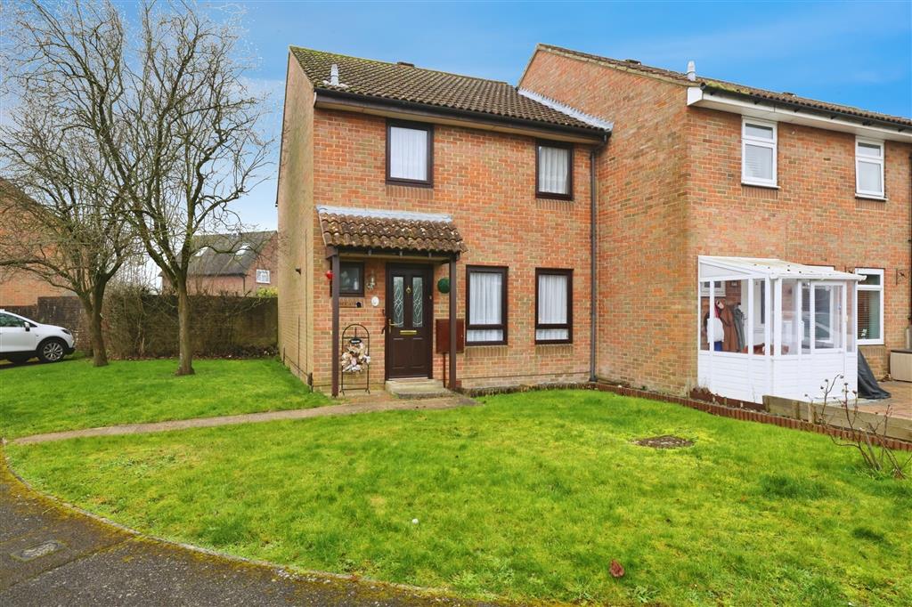 Silkweavers Road, Andover, SP10