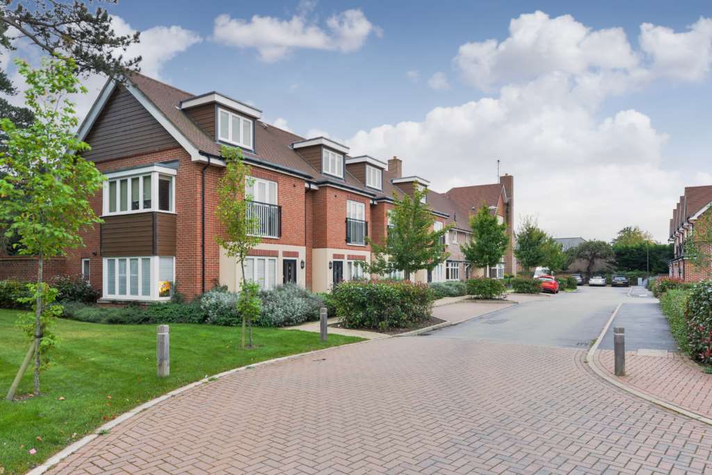 Elliston Way, Ashtead