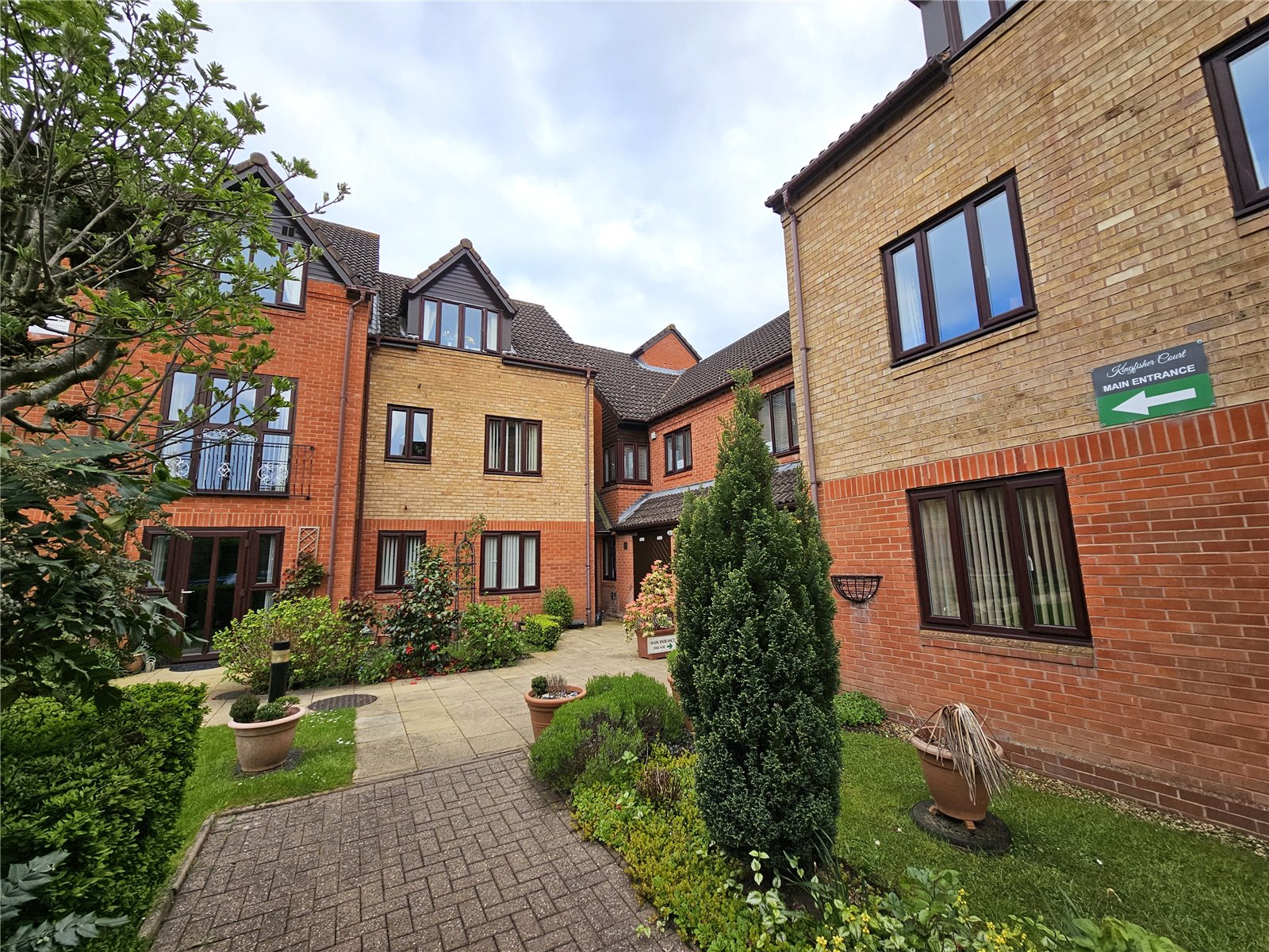 Kingfisher Court, Woodfield Road, Droitwich, Worcestershire, WR9
